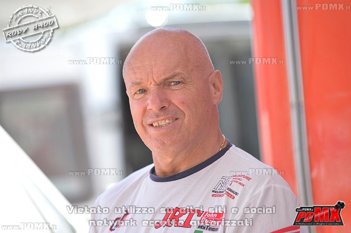 _ROB6968 (Copy).jpg